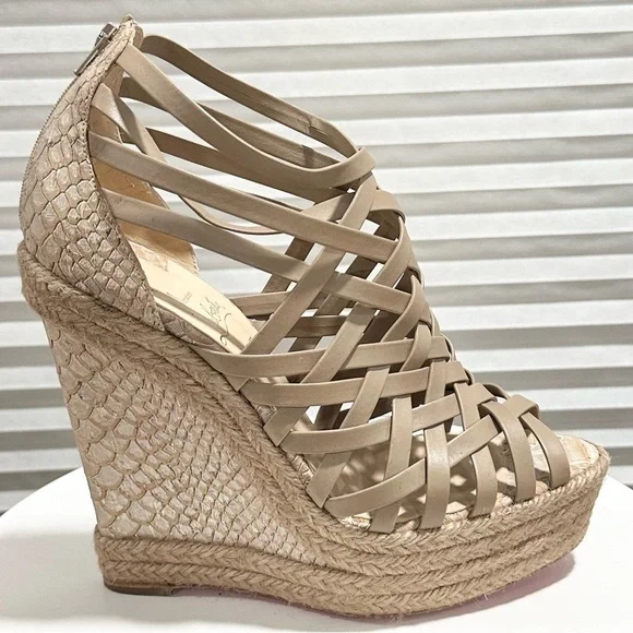 🌺CHRISTIAN LOUBOUTIN🌺 Tramontagne Red Sole Wedge
Sandal Beige Size:38 - Picture 2 of 14